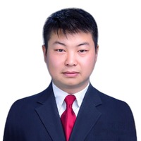 何伟